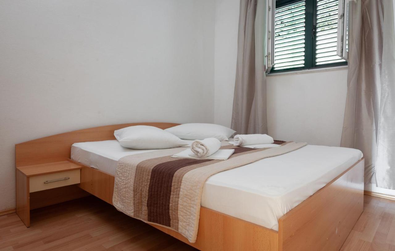 Apartments By The Sea Igrane, Makarska - 310 エクステリア 写真