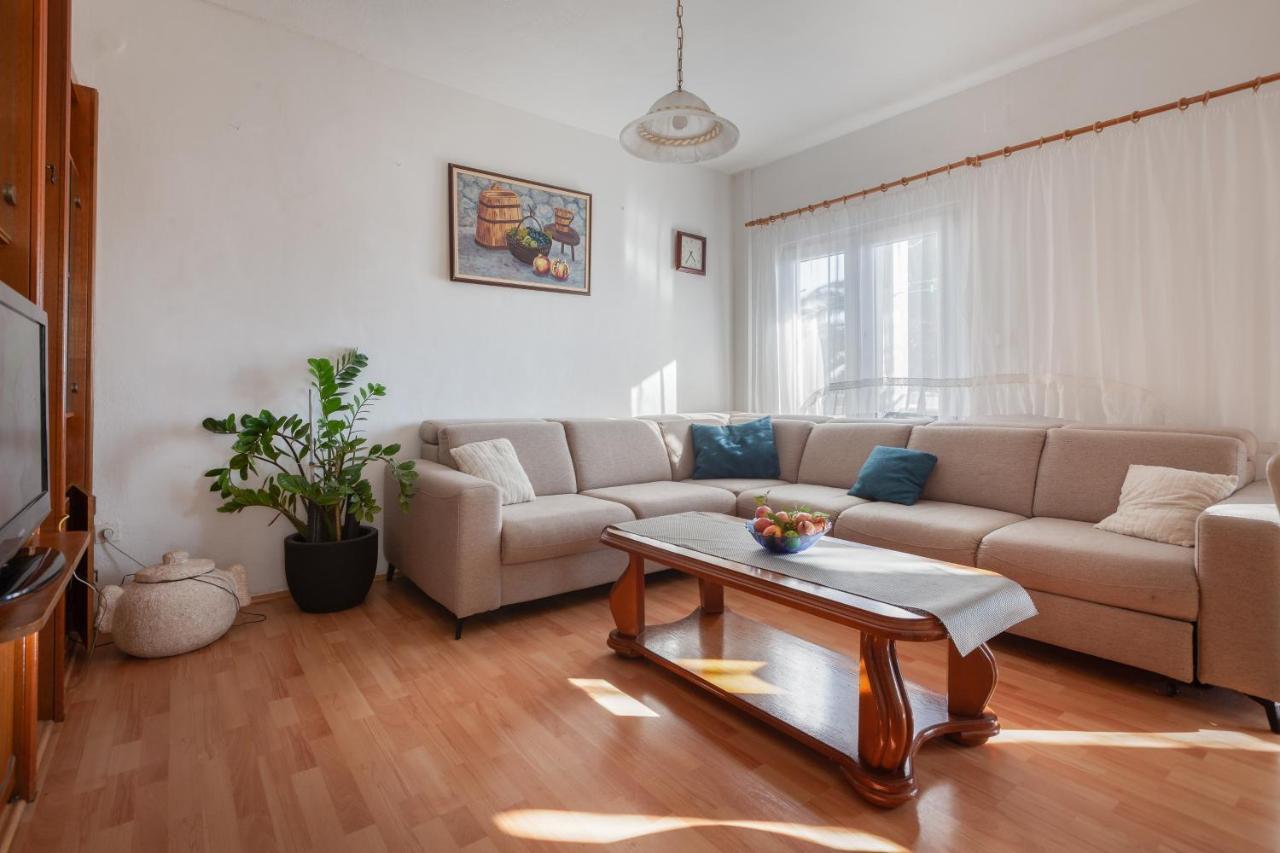 Apartments By The Sea Igrane, Makarska - 310 エクステリア 写真