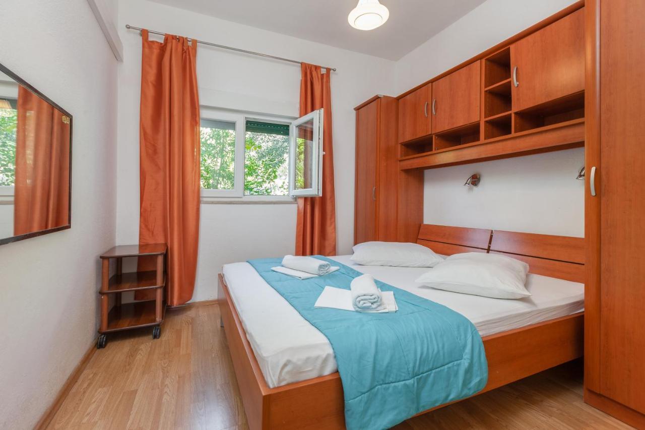 Apartments By The Sea Igrane, Makarska - 310 エクステリア 写真