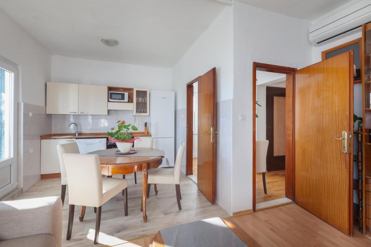 Apartments By The Sea Igrane, Makarska - 310 エクステリア 写真